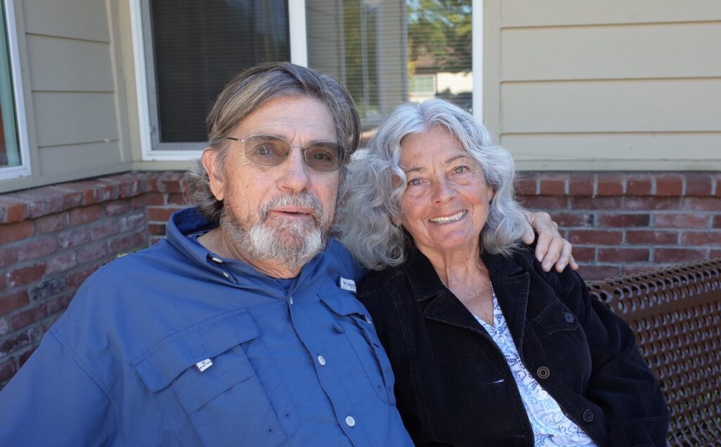 A Grace Center participant and their family caregiver 